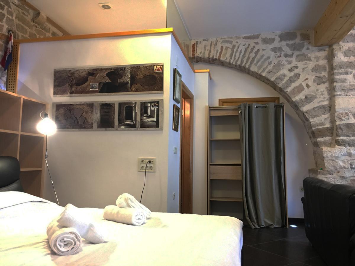 Galera I Apartment Sibenik Exterior photo